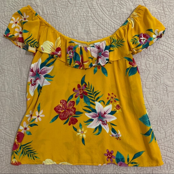 Old Navy | Bundle of Off-the-shoulder Blouses - Picture 2 of 5